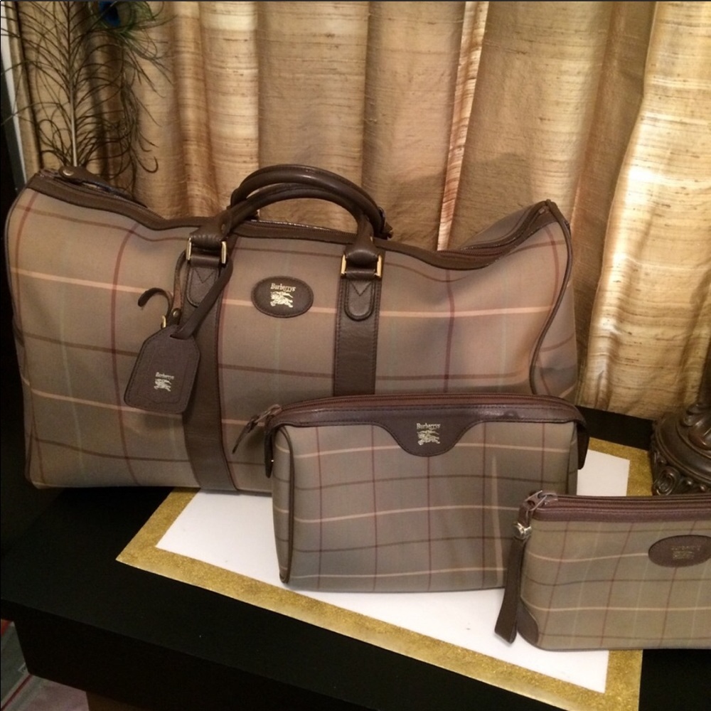 Burberry 3 piece travel set in Green Nova Check
